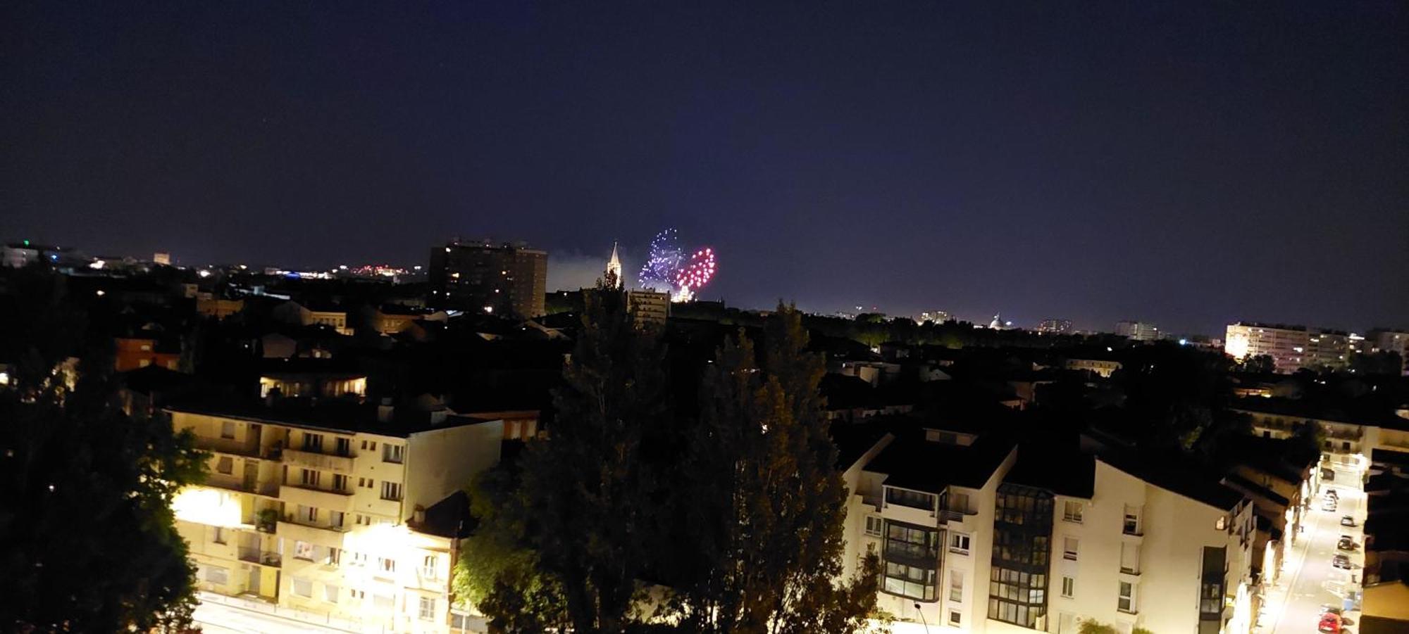 Le Panoramique Apartment Toulouse Luaran gambar